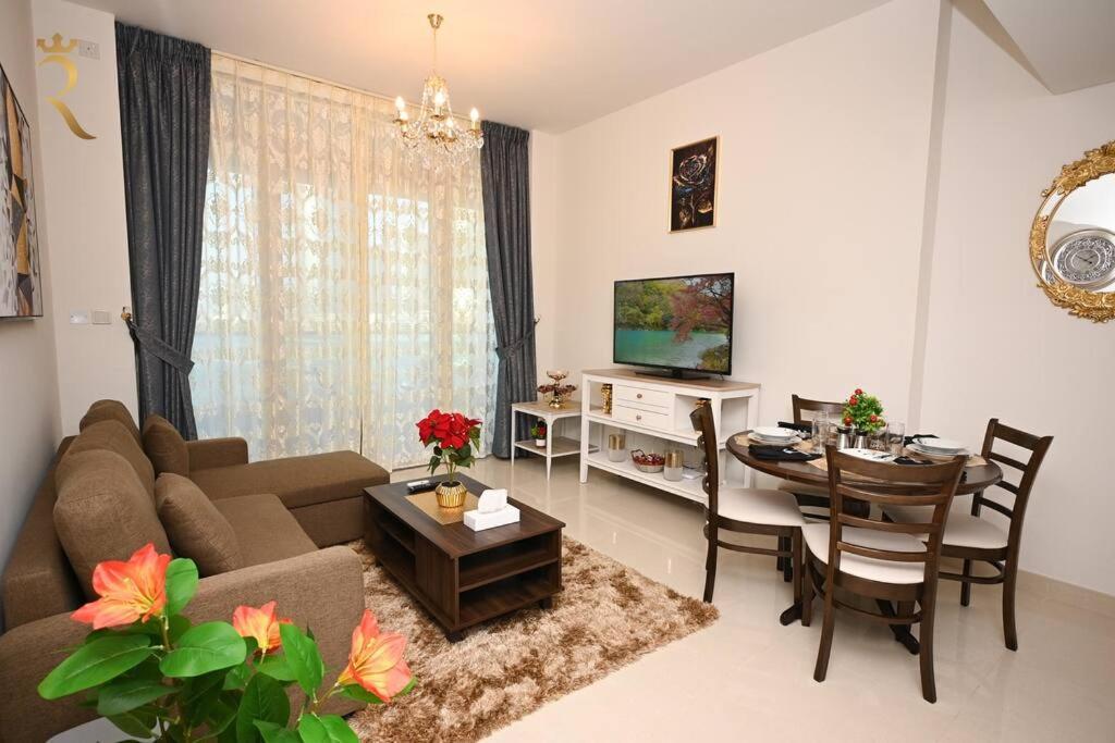 Sunshine Pool View 1br Al Reem Apartment